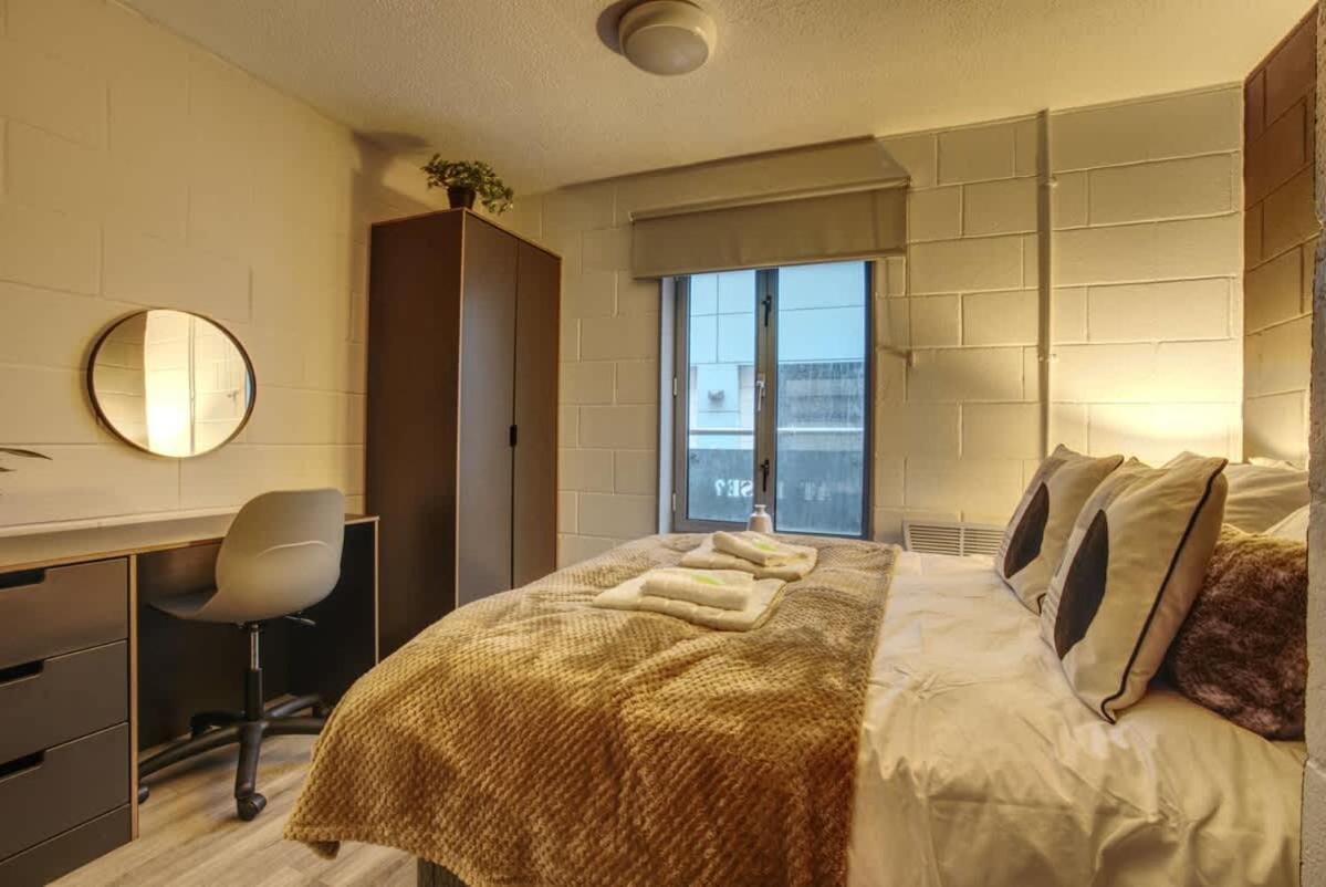 1Br City Centre Apt, Self Check In, Wifi, By Derbnb Sheffield Kültér fotó