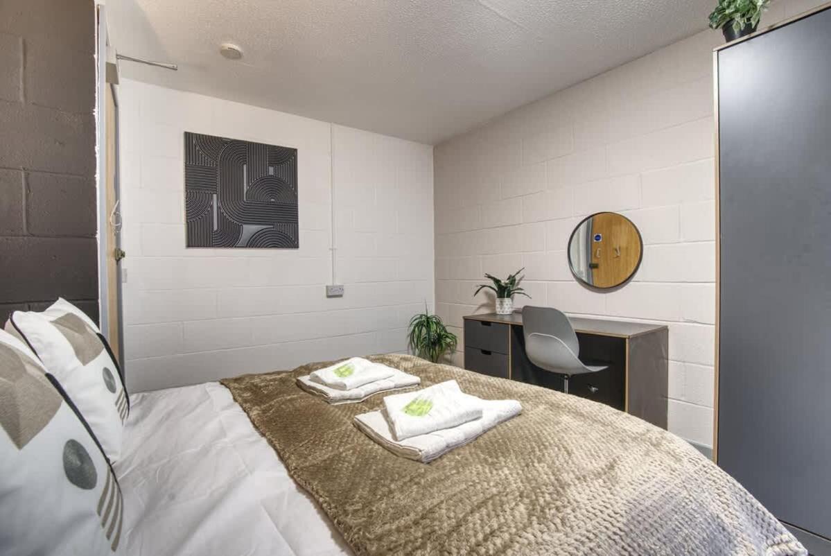 1Br City Centre Apt, Self Check In, Wifi, By Derbnb Sheffield Kültér fotó